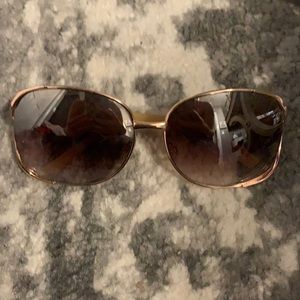 Tahari sunglasses